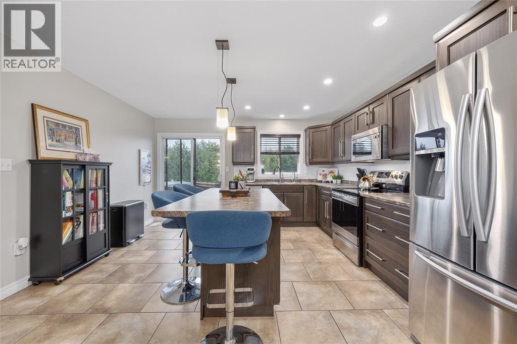 279 Homestretch Drive, St Clair, Ontario N0N 1G0 - Photo 11 - 25028438