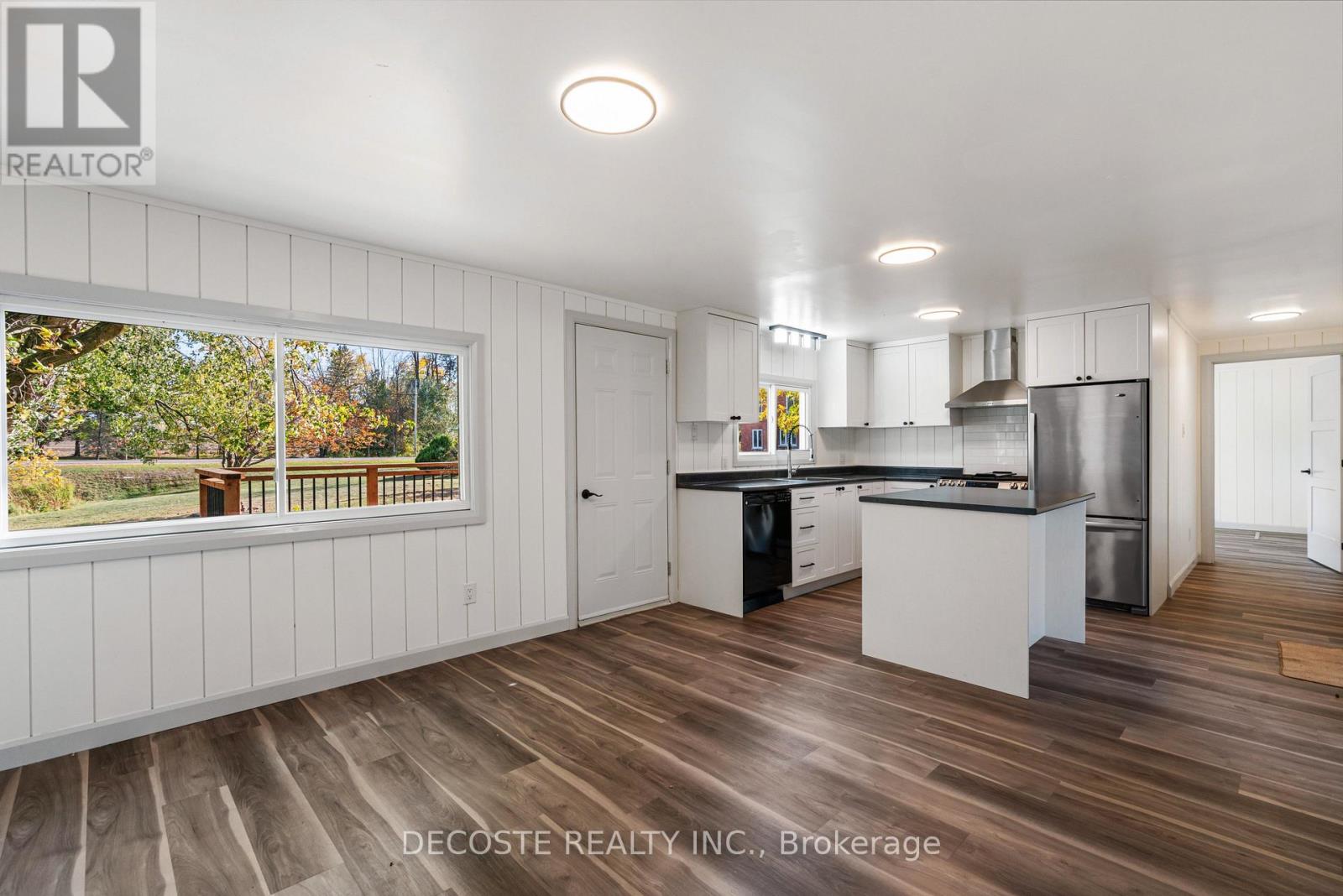 4 Nelson Street, North Stormont, Ontario K0C 1K0 - Photo 10 - X12528312