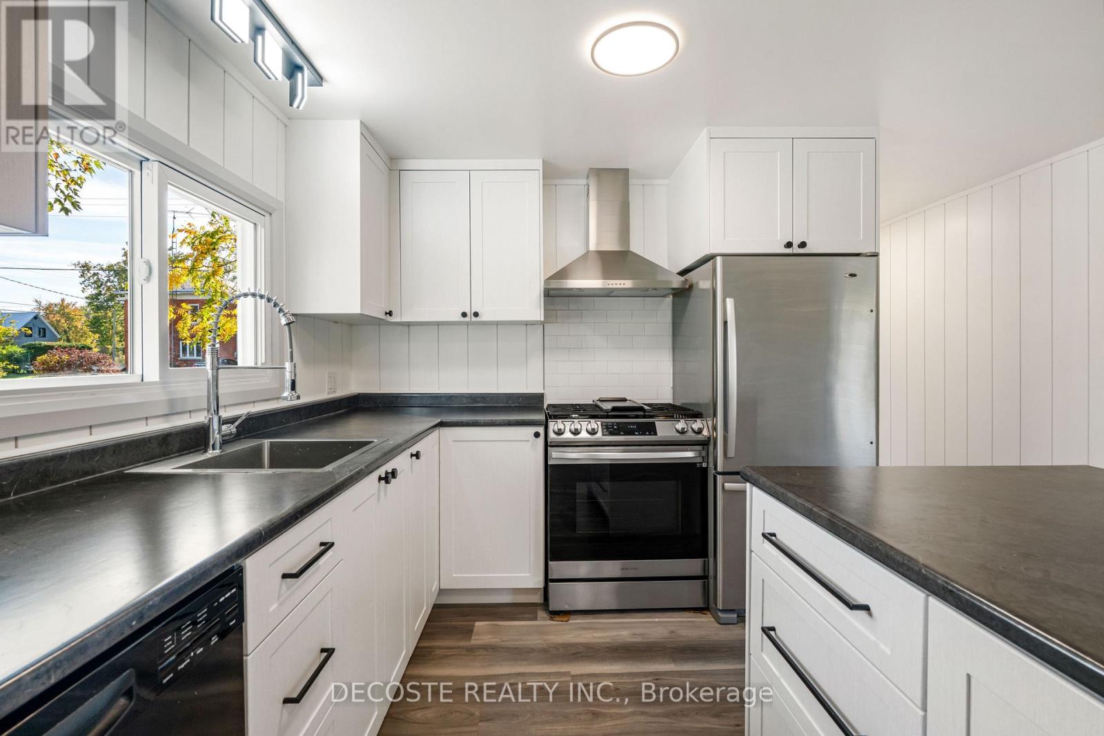 4 Nelson Street, North Stormont, Ontario K0C 1K0 - Photo 11 - X12528312