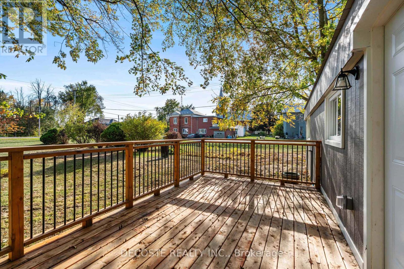 4 Nelson Street, North Stormont, Ontario K0C 1K0 - Photo 25 - X12528312