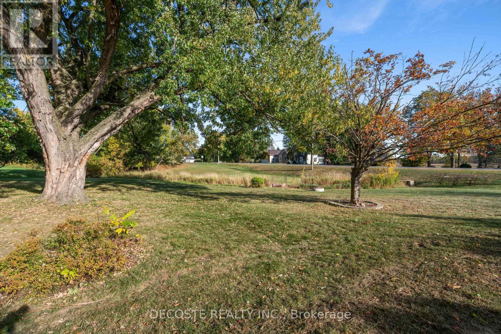 4 Nelson Street, North Stormont, Ontario K0C 1K0 - Photo 27 - X12528312