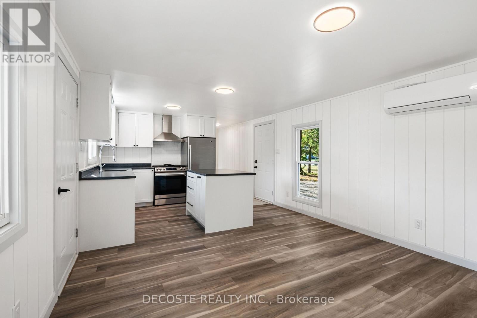 4 Nelson Street, North Stormont, Ontario K0C 1K0 - Photo 8 - X12528312