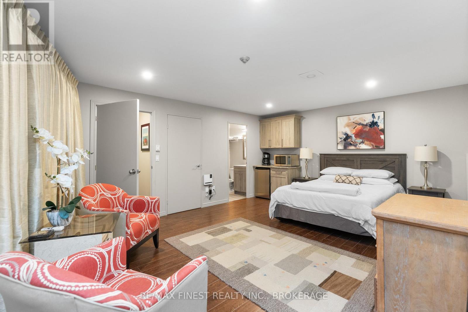 206 - 334 Queen Mary Road, Kingston, Ontario  K7M 7E7 - Photo 12 - X12487752