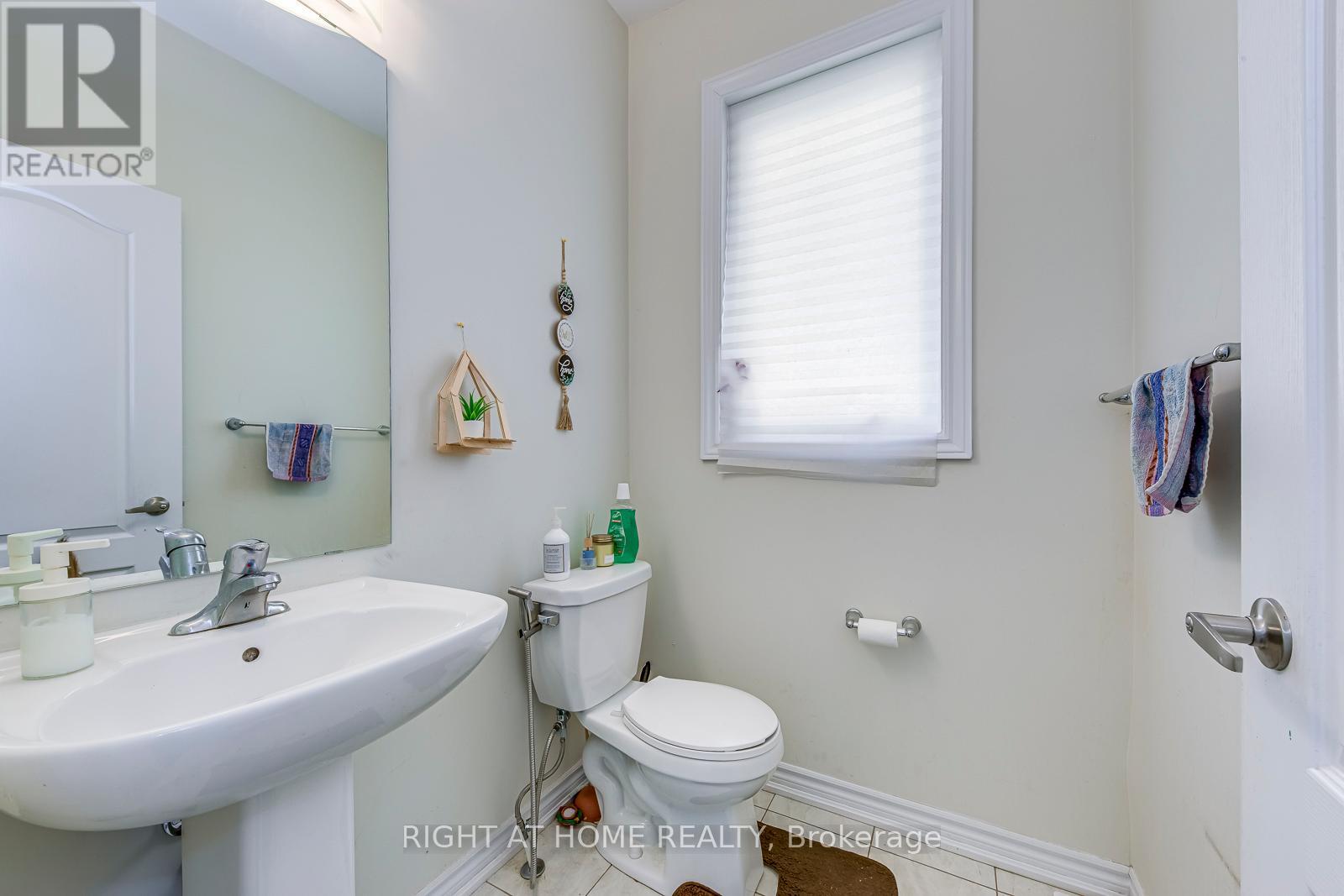 91 Vanilla Trail, Thorold, Ontario  L2V 0L1 - Photo 12 - X12528142