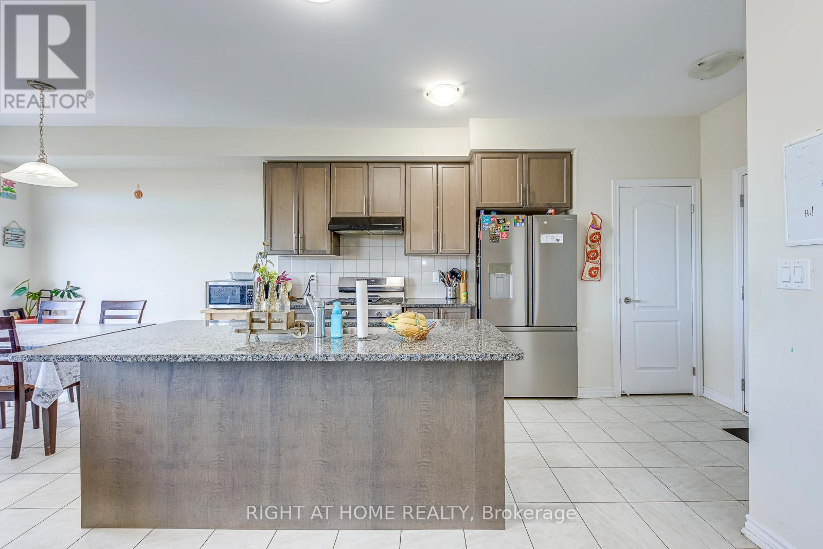 91 Vanilla Trail, Thorold, Ontario  L2V 0L1 - Photo 5 - X12528142