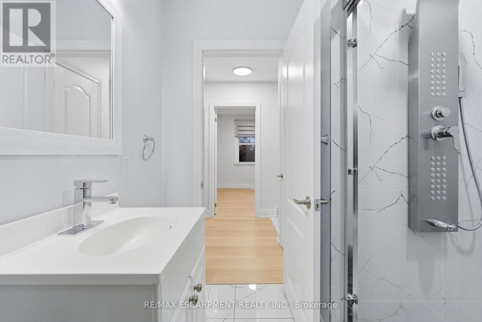 3 Algonquin Avenue, Hamilton, Ontario  L9H 7K9 - Photo 31 - X12528152