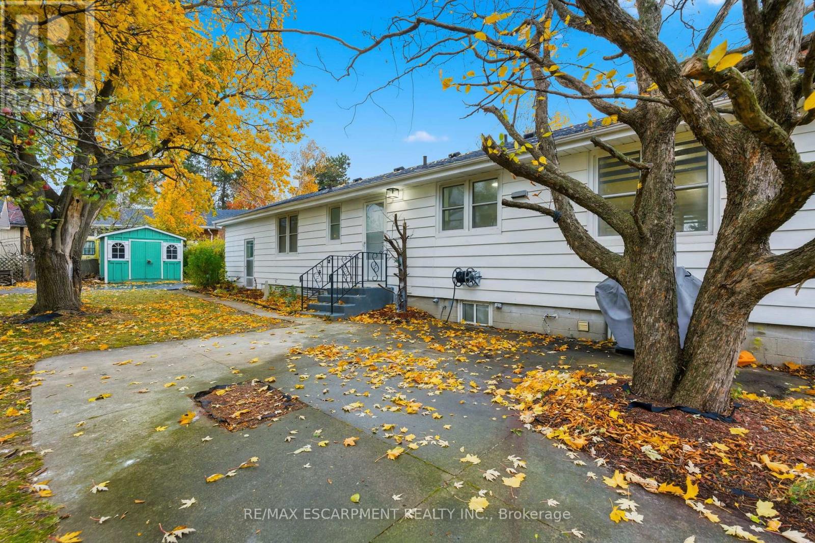 3 Algonquin Avenue, Hamilton, Ontario  L9H 7K9 - Photo 41 - X12528152