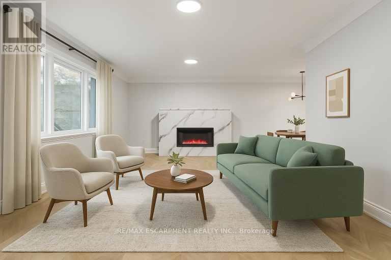 3 Algonquin Avenue, Hamilton, Ontario  L9H 7K9 - Photo 7 - X12528152