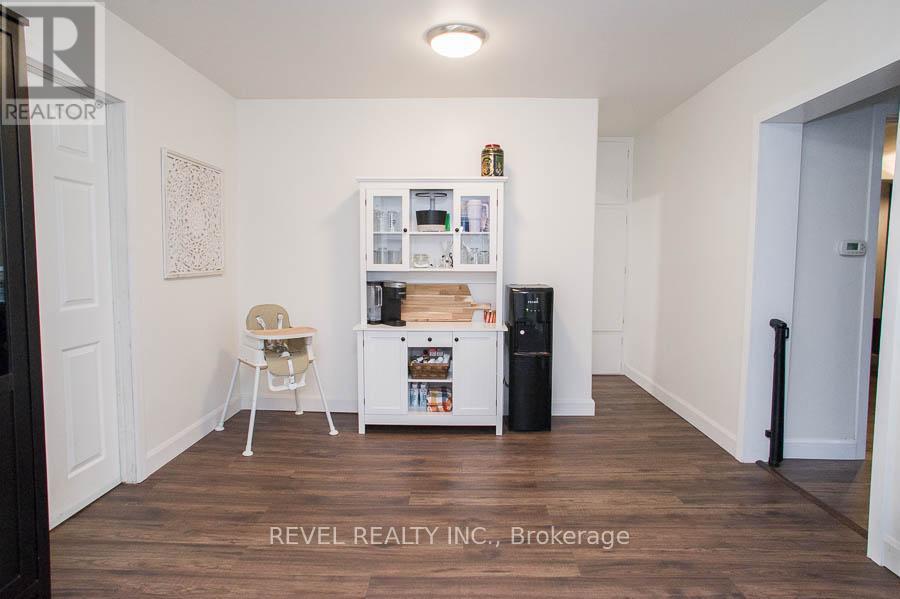 82 Albion Street, Brantford, Ontario  N3T 3M4 - Photo 12 - X12528202