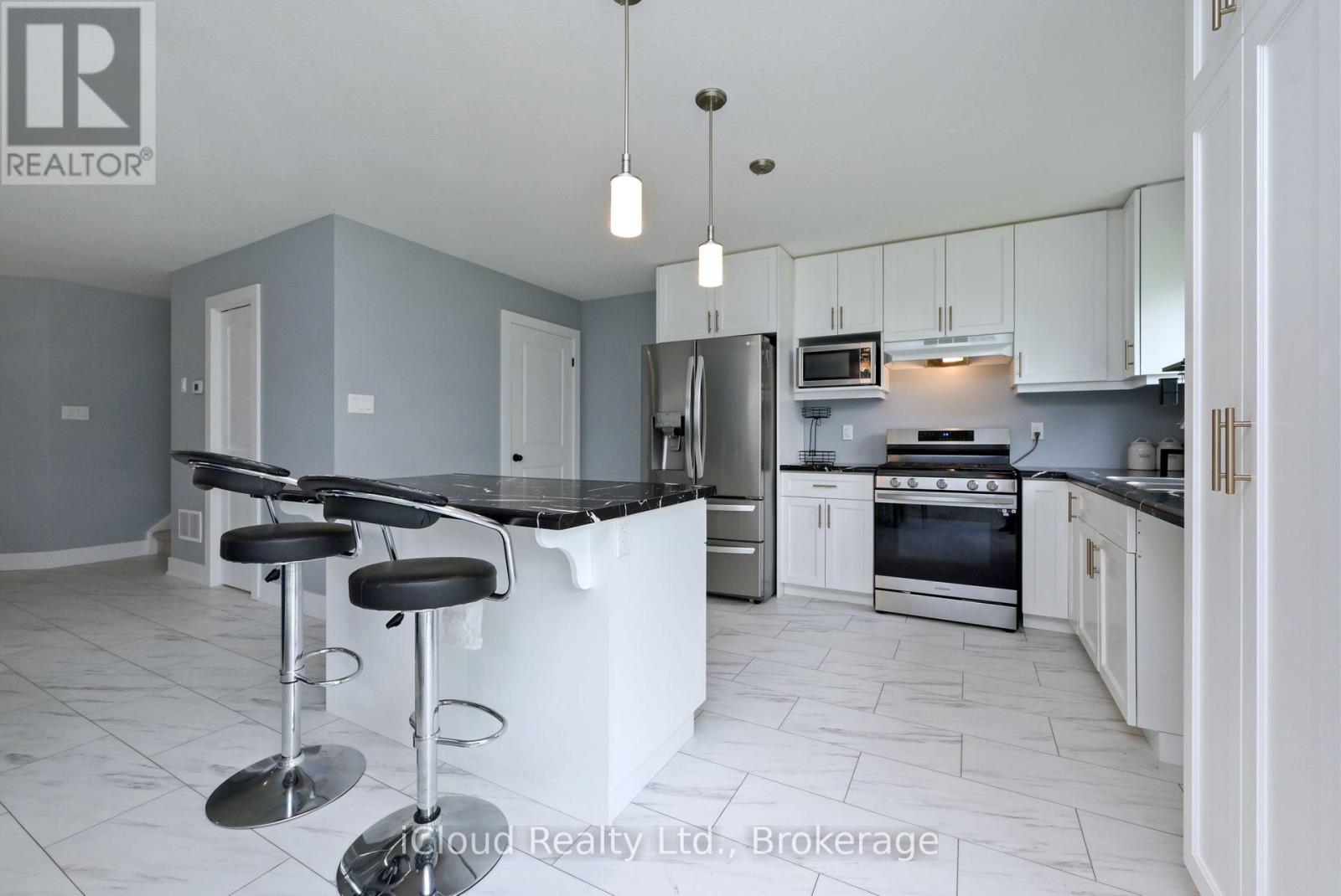 18 Webb Street, East Luther Grand Valley, Ontario  L9W 5Y4 - Photo 10 - X12528234