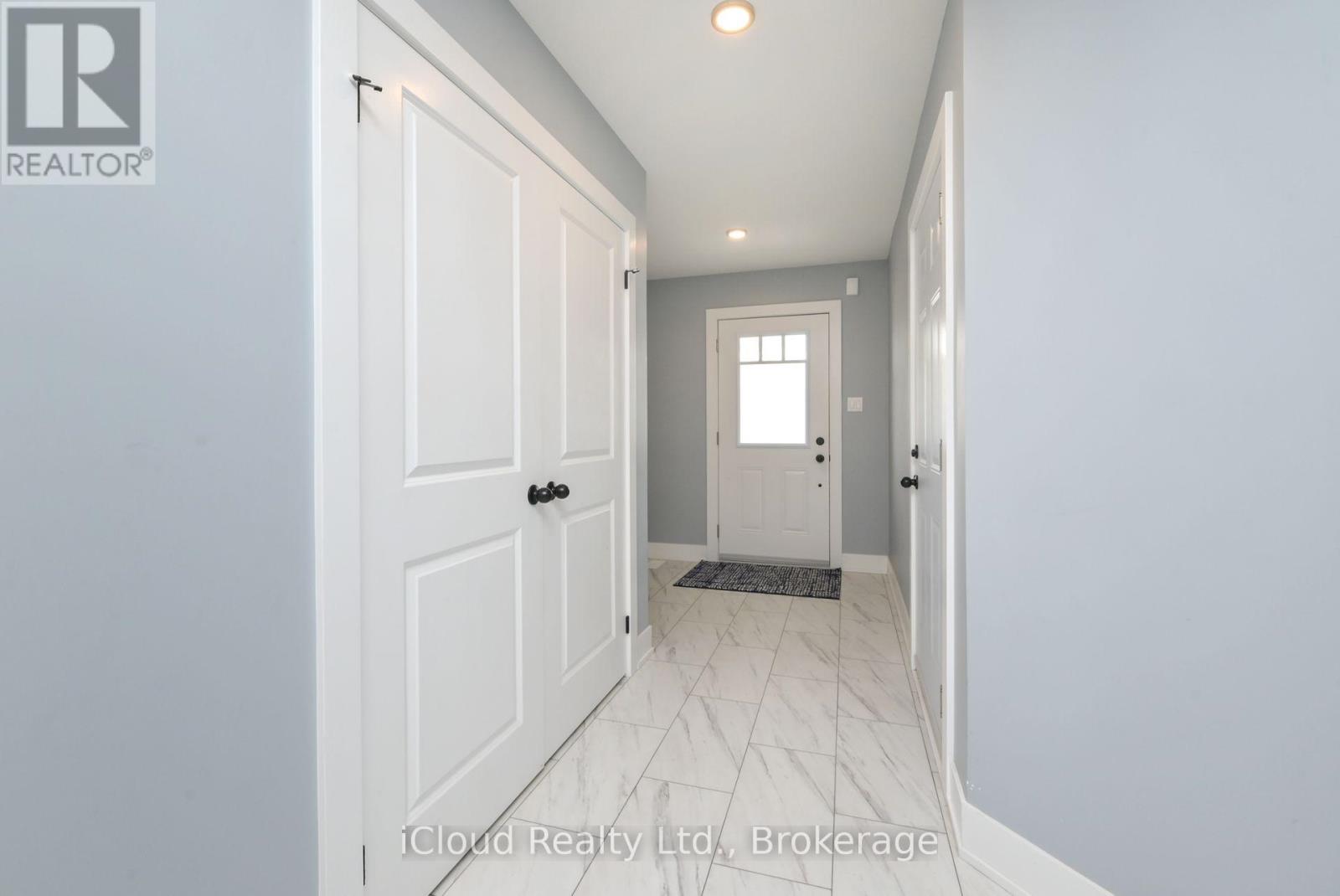 18 Webb Street, East Luther Grand Valley, Ontario  L9W 5Y4 - Photo 3 - X12528234