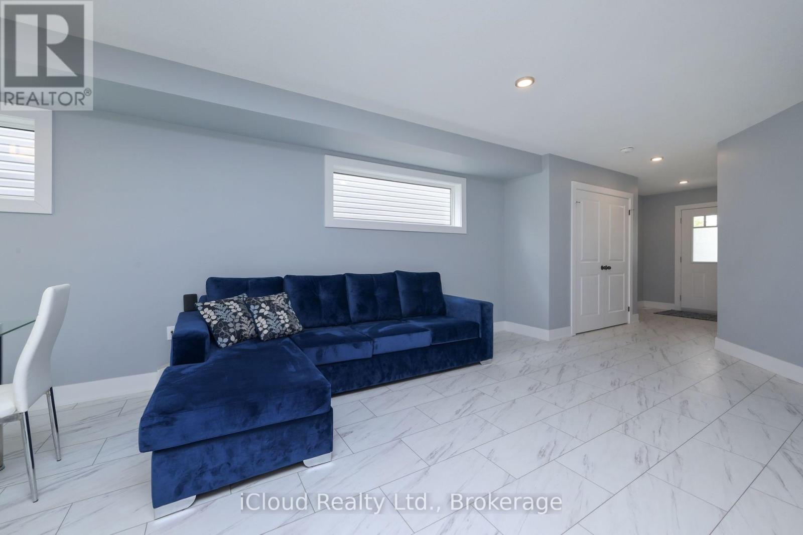 18 Webb Street, East Luther Grand Valley, Ontario  L9W 5Y4 - Photo 5 - X12528234