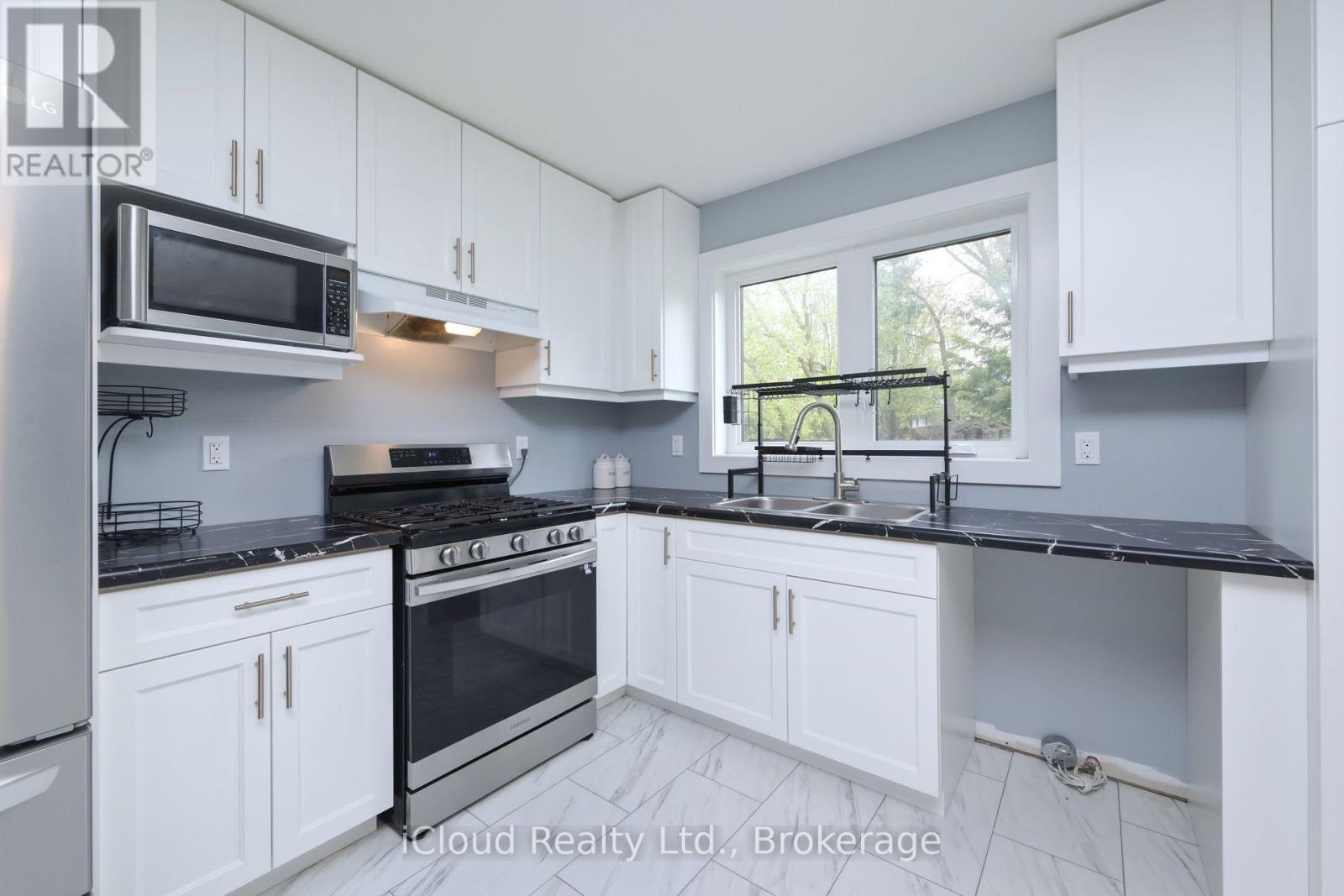 18 Webb Street, East Luther Grand Valley, Ontario  L9W 5Y4 - Photo 7 - X12528234