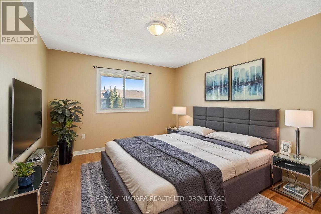 18 Julie Drive, Thorold, Ontario  L2V 4L5 - Photo 18 - X12497136