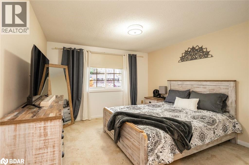 29 Chaucer Crescent, Barrie, Ontario L4N 4T8 - Photo 5 - 40784800