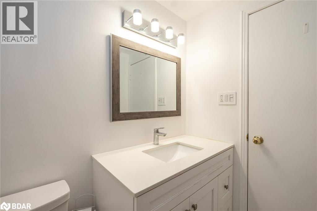 29 Chaucer Crescent, Barrie, Ontario L4N 4T8 - Photo 6 - 40784800