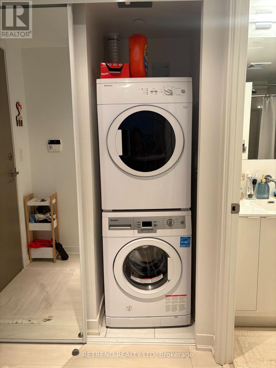 2305 - 100 Harbour Street, Toronto, Ontario  M5J 0B5 - Photo 18 - C12528270