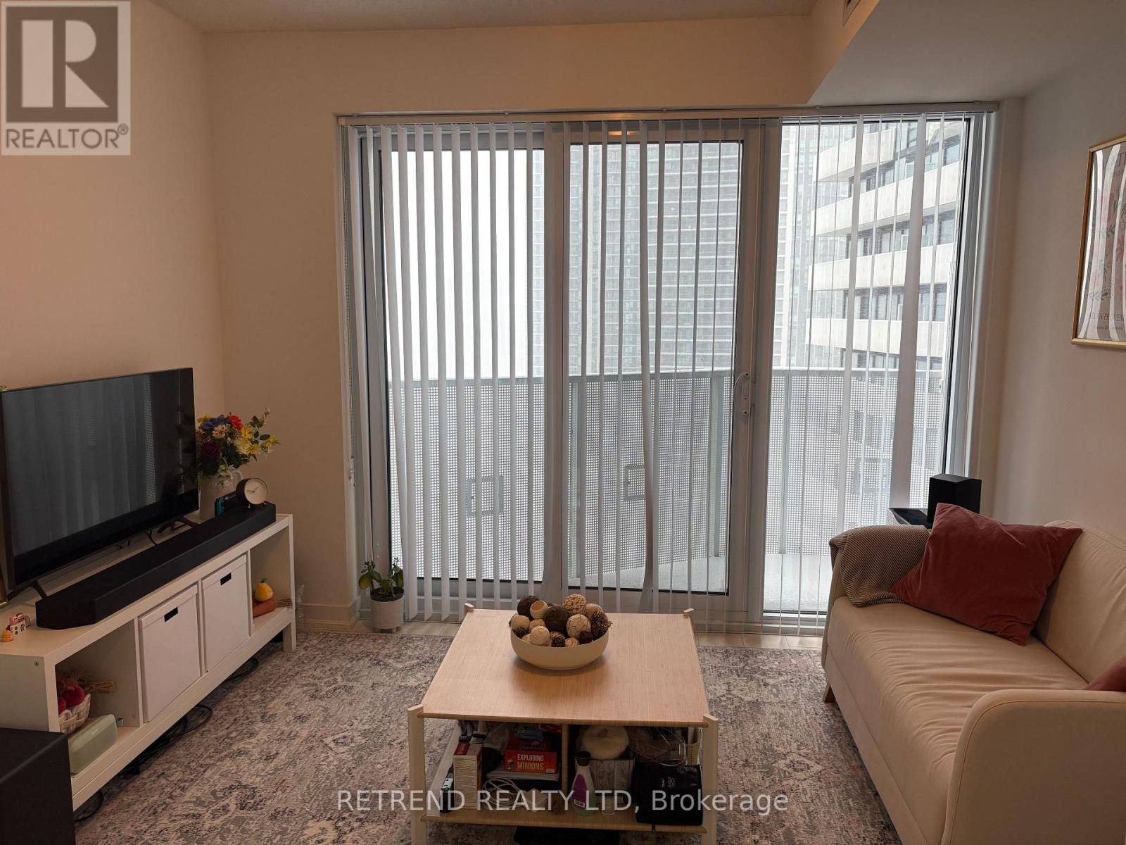 2305 - 100 Harbour Street, Toronto, Ontario  M5J 0B5 - Photo 9 - C12528270