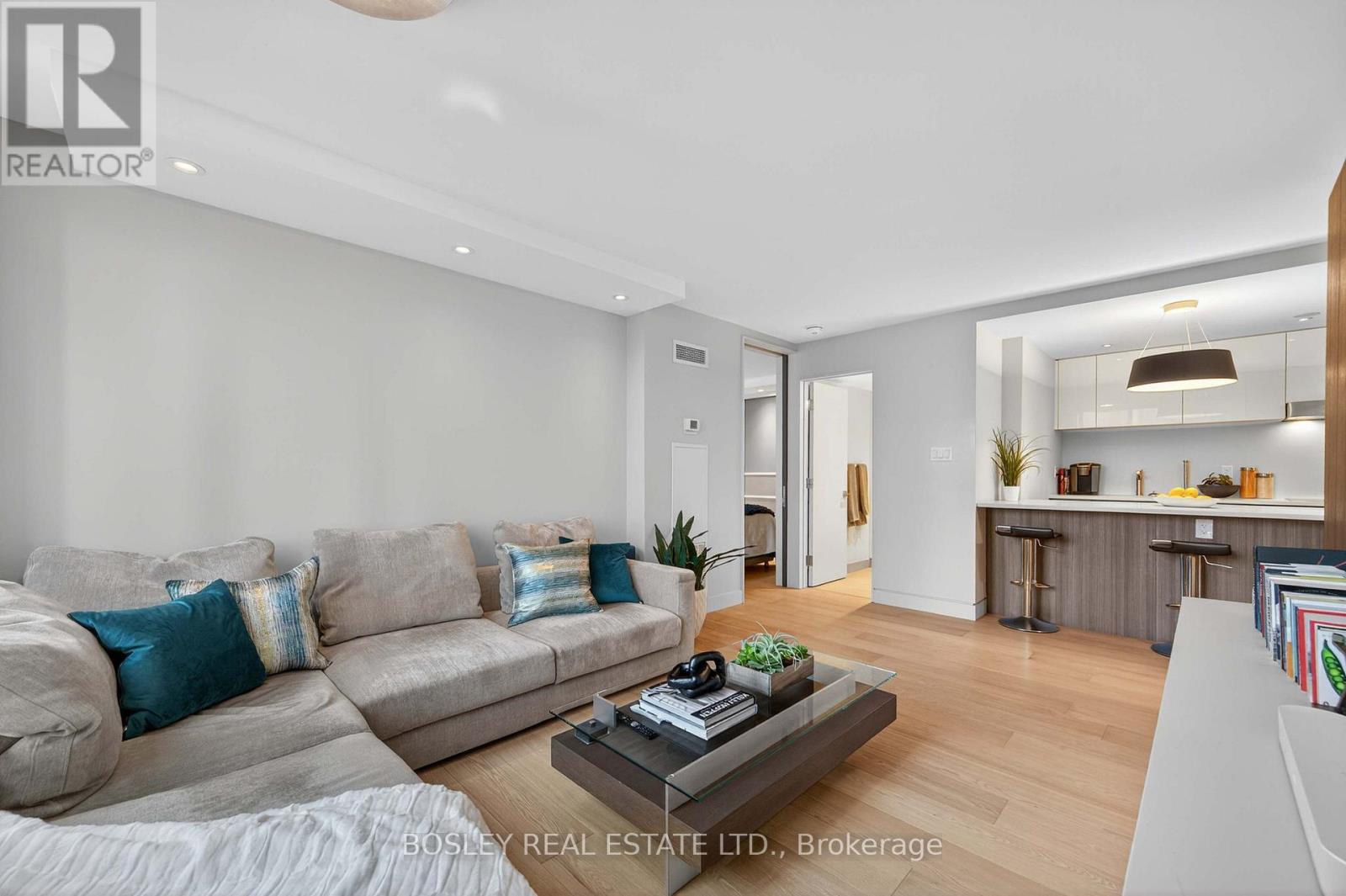 1502 - 40 Scollard Street, Toronto, Ontario  M5R 3S1 - Photo 4 - C12528288