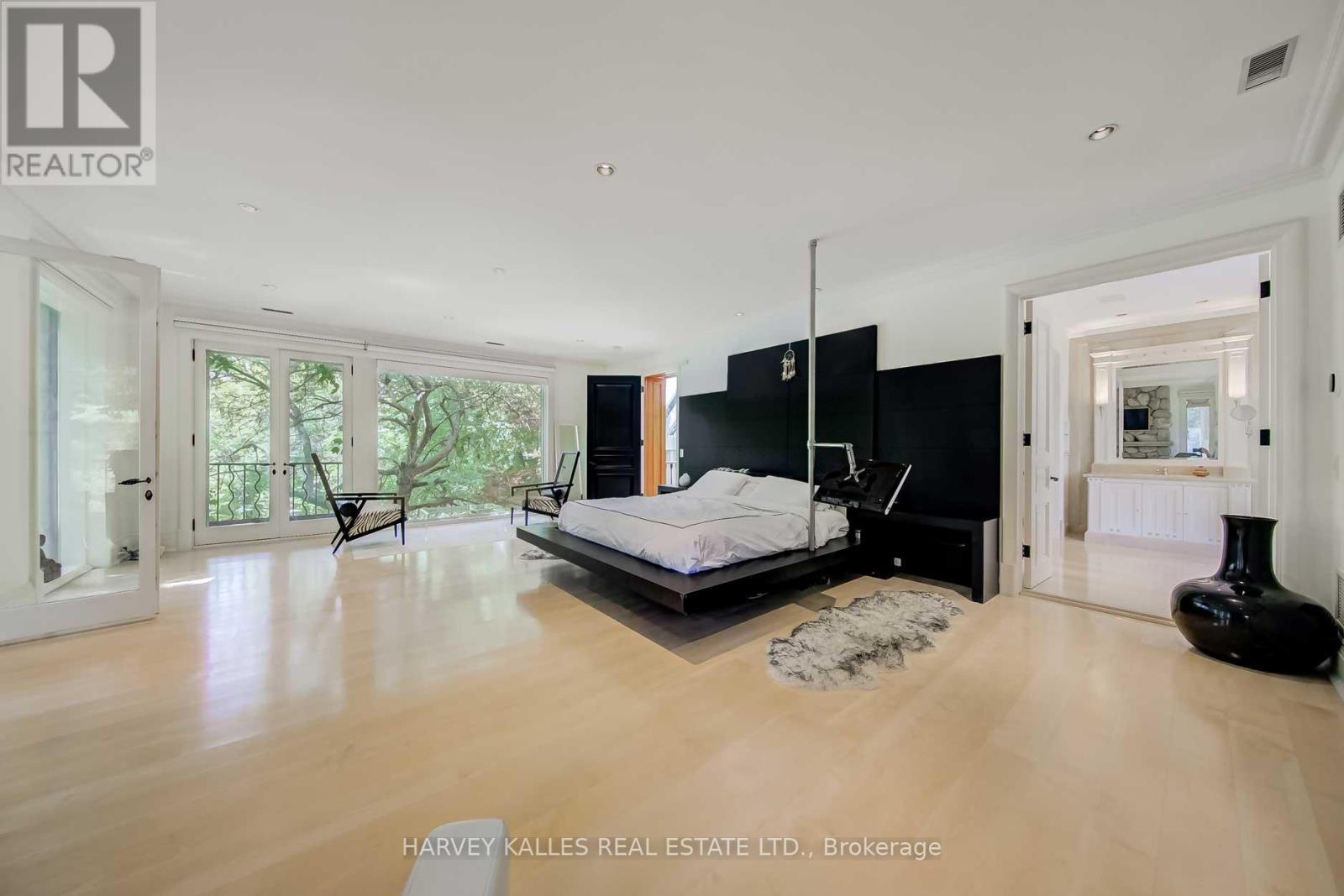 9 Beaumont Road, Toronto, Ontario  M4W 1V4 - Photo 19 - C12528300