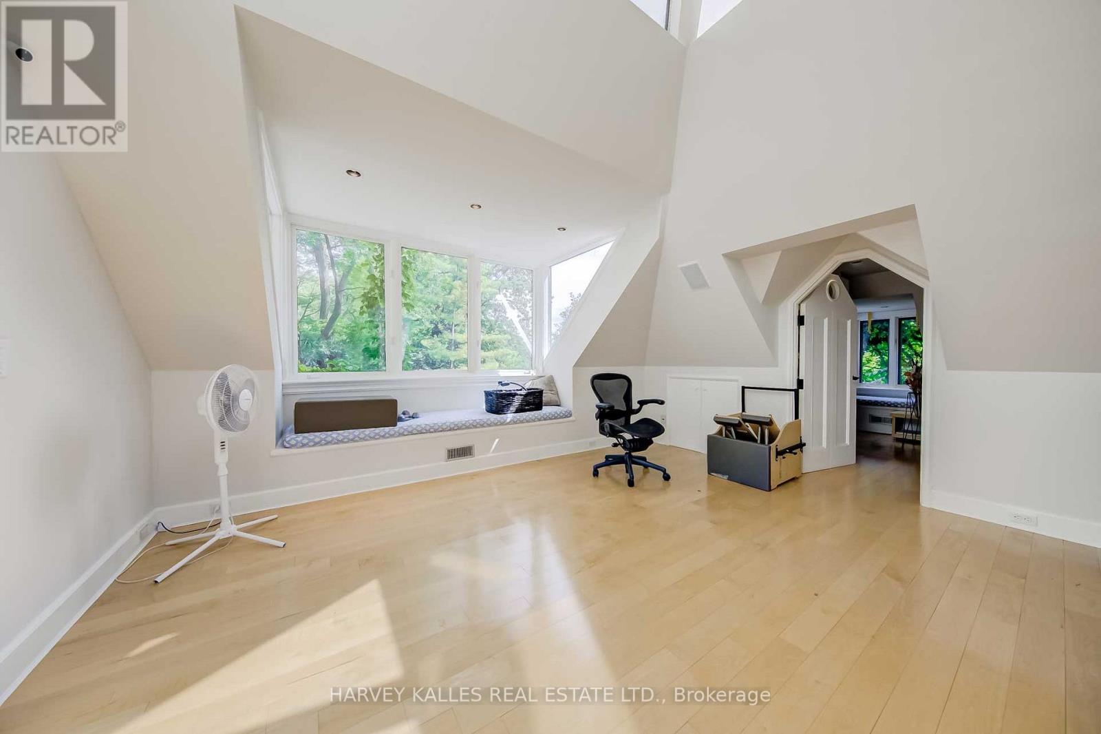 9 Beaumont Road, Toronto, Ontario  M4W 1V4 - Photo 25 - C12528300