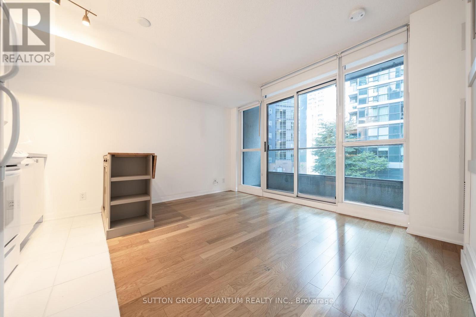 229 - 600 Fleet Street, Toronto, Ontario  M5V 1B7 - Photo 3 - C12528306