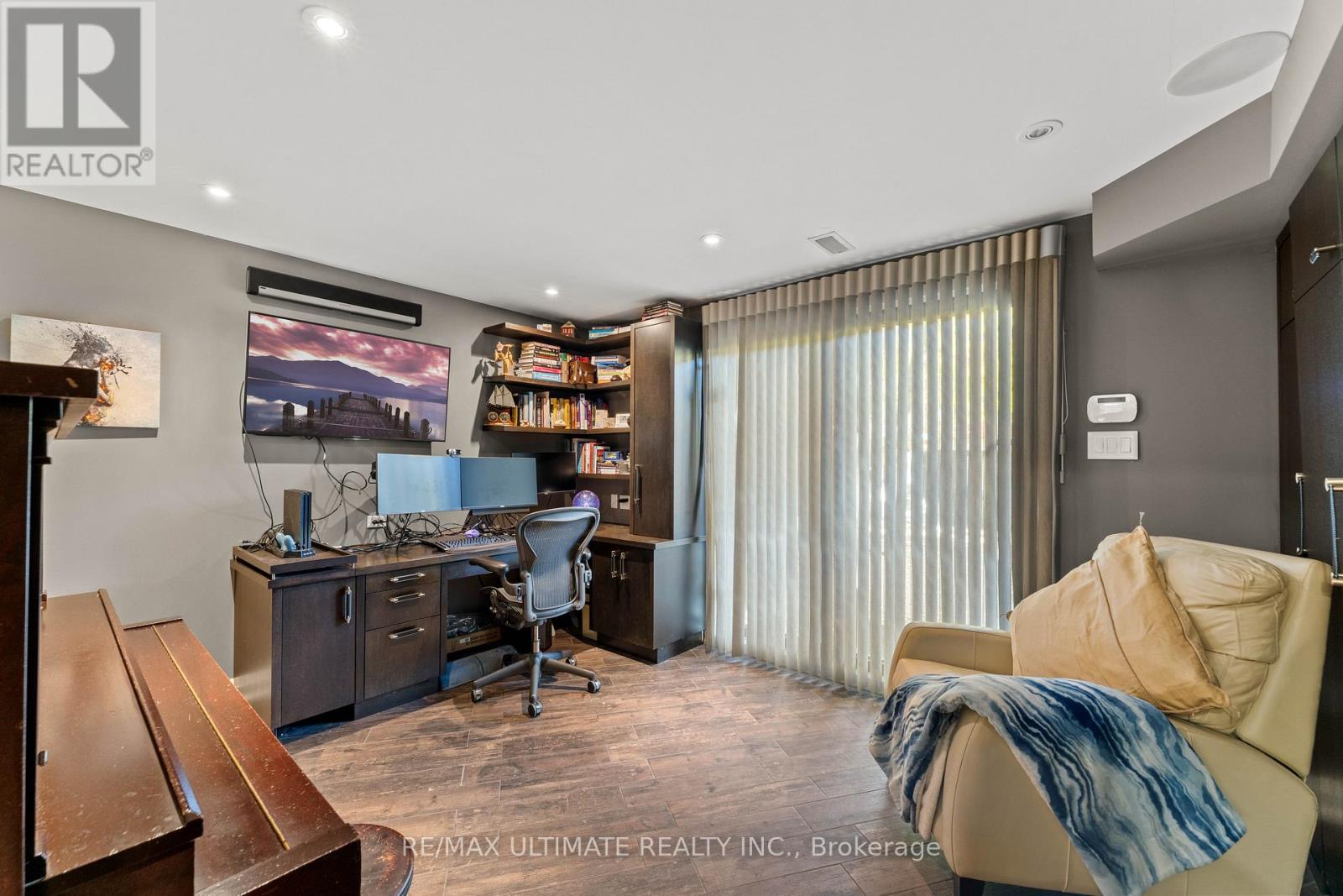 121 Tecumseth Street E, Toronto, Ontario  M6J 2H2 - Photo 15 - C12528308