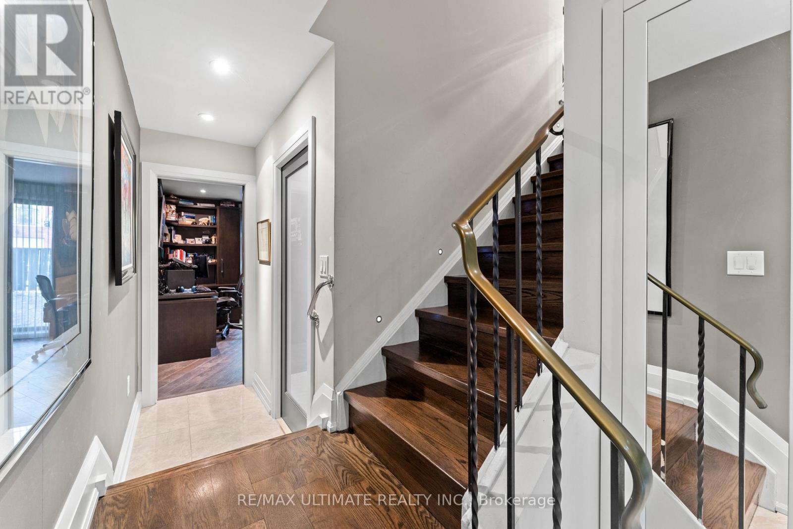 121 Tecumseth Street E, Toronto, Ontario  M6J 2H2 - Photo 7 - C12528308