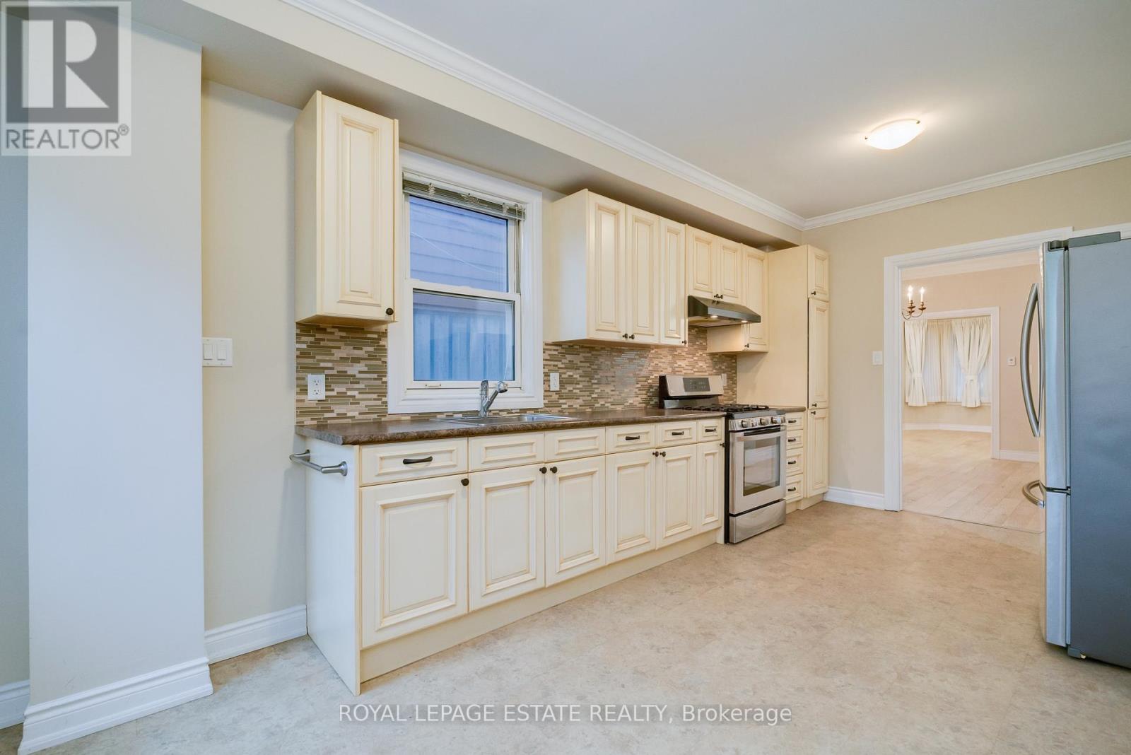 361 Brock Avenue, Toronto, Ontario  M6H 3N4 - Photo 10 - C12528324