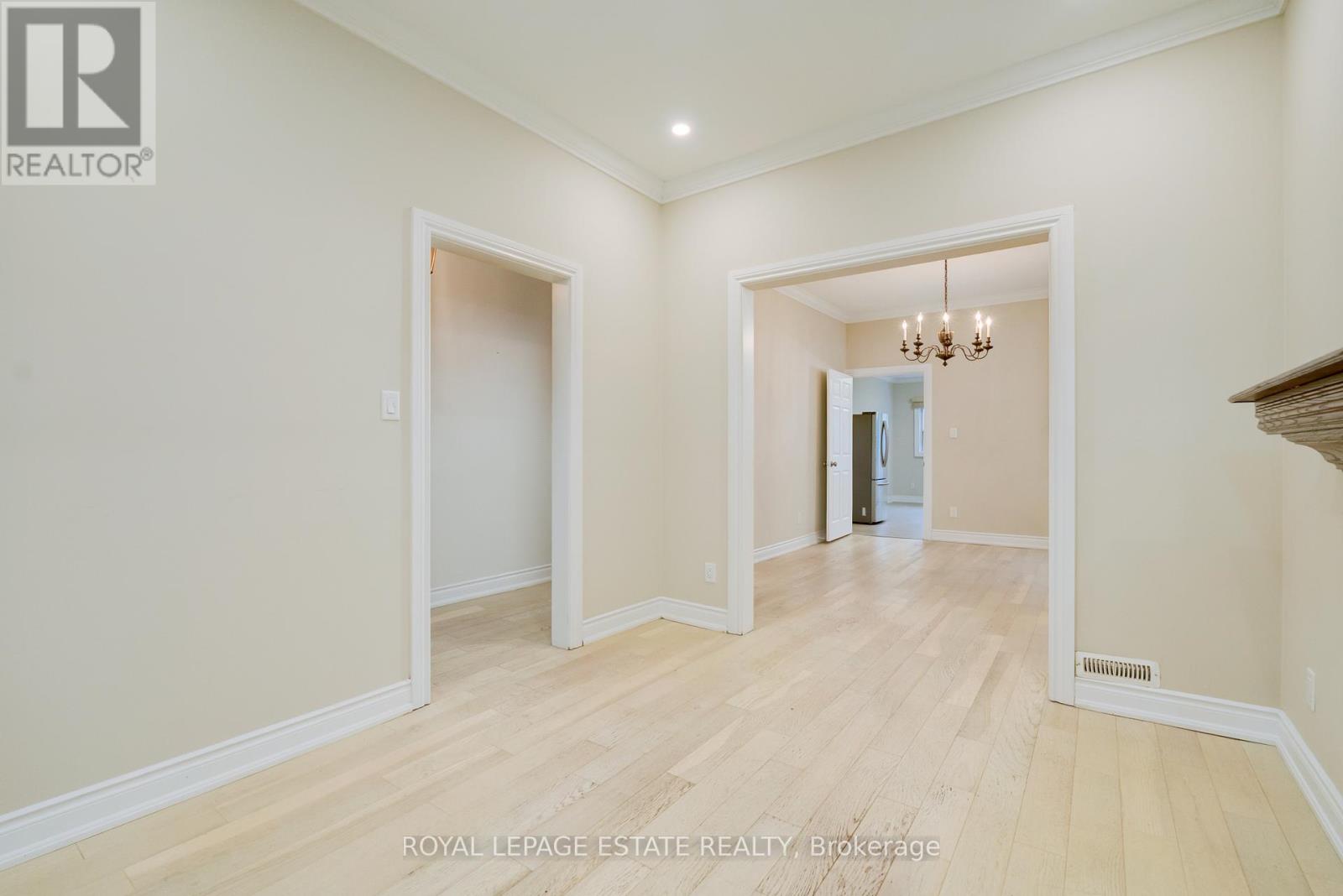 361 Brock Avenue, Toronto, Ontario  M6H 3N4 - Photo 4 - C12528324