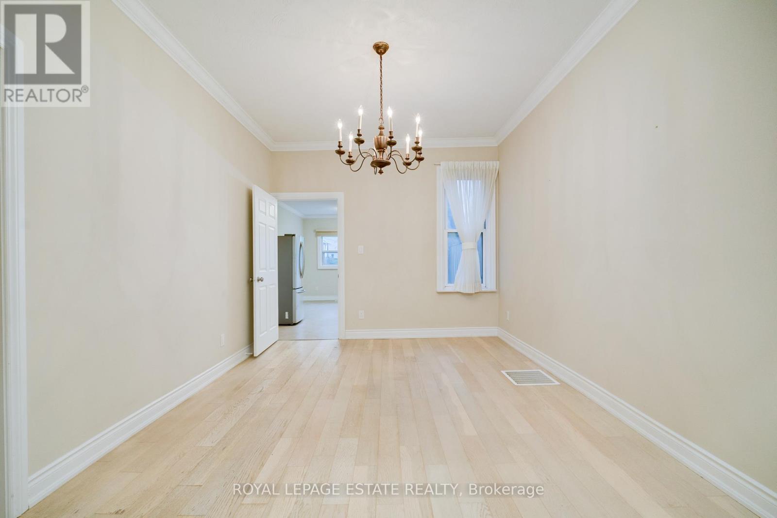 361 Brock Avenue, Toronto, Ontario  M6H 3N4 - Photo 5 - C12528324