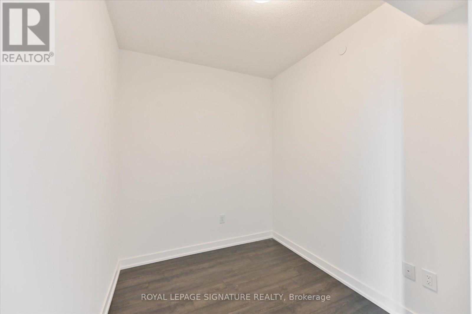 301 - 50 O'neill Rd Road, Toronto, Ontario  M3C 0H1 - Photo 11 - C12528338