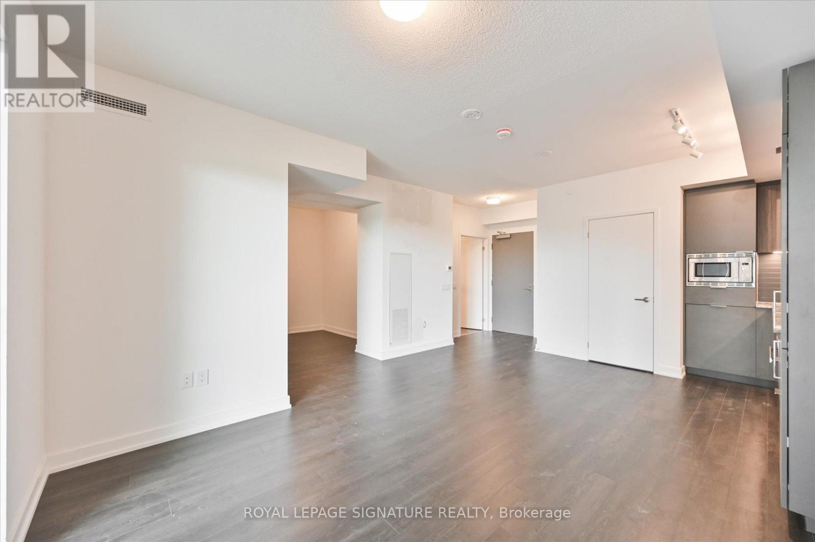 301 - 50 O'neill Rd Road, Toronto, Ontario  M3C 0H1 - Photo 9 - C12528338