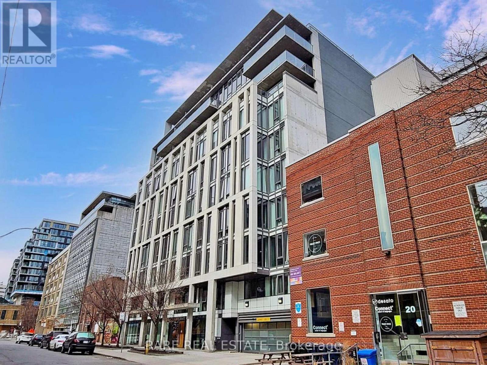 711 - 32 CAMDEN AVENUE, Toronto, Ontario