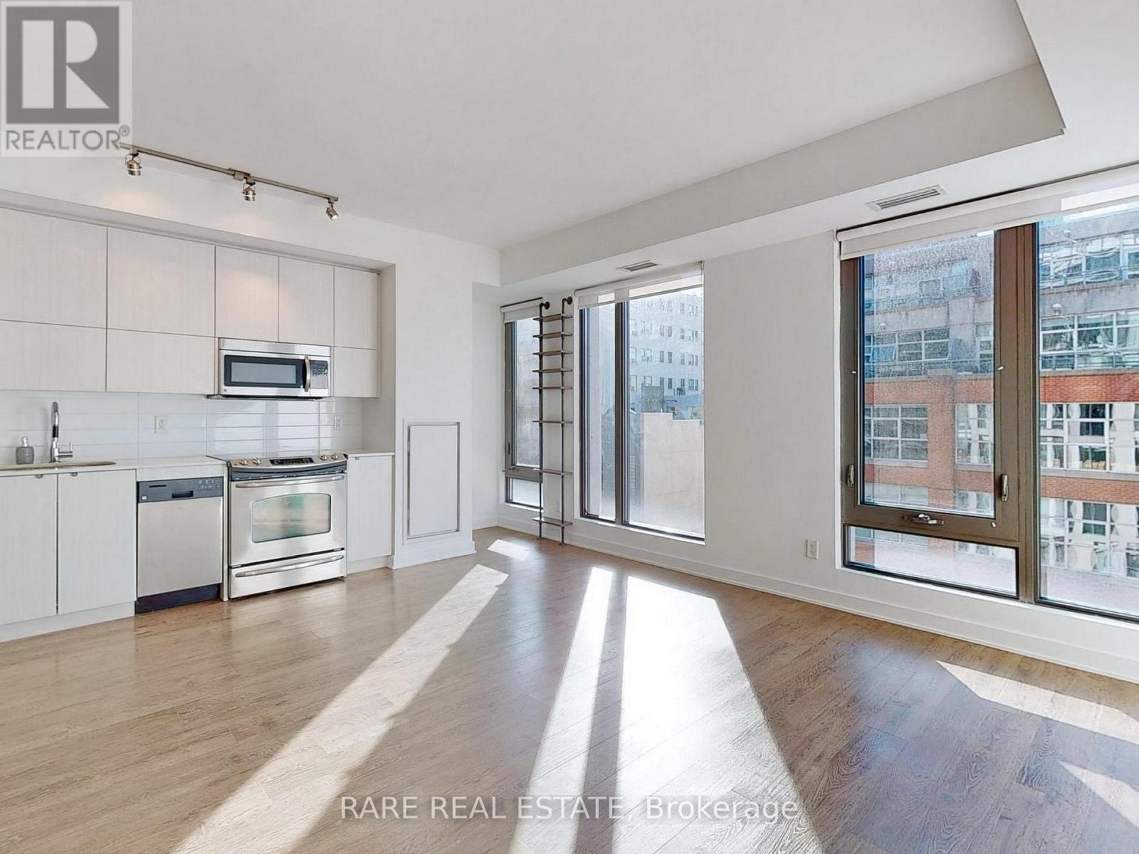 711 - 32 Camden Avenue, Toronto, Ontario  M5V 1V1 - Photo 3 - C12528342