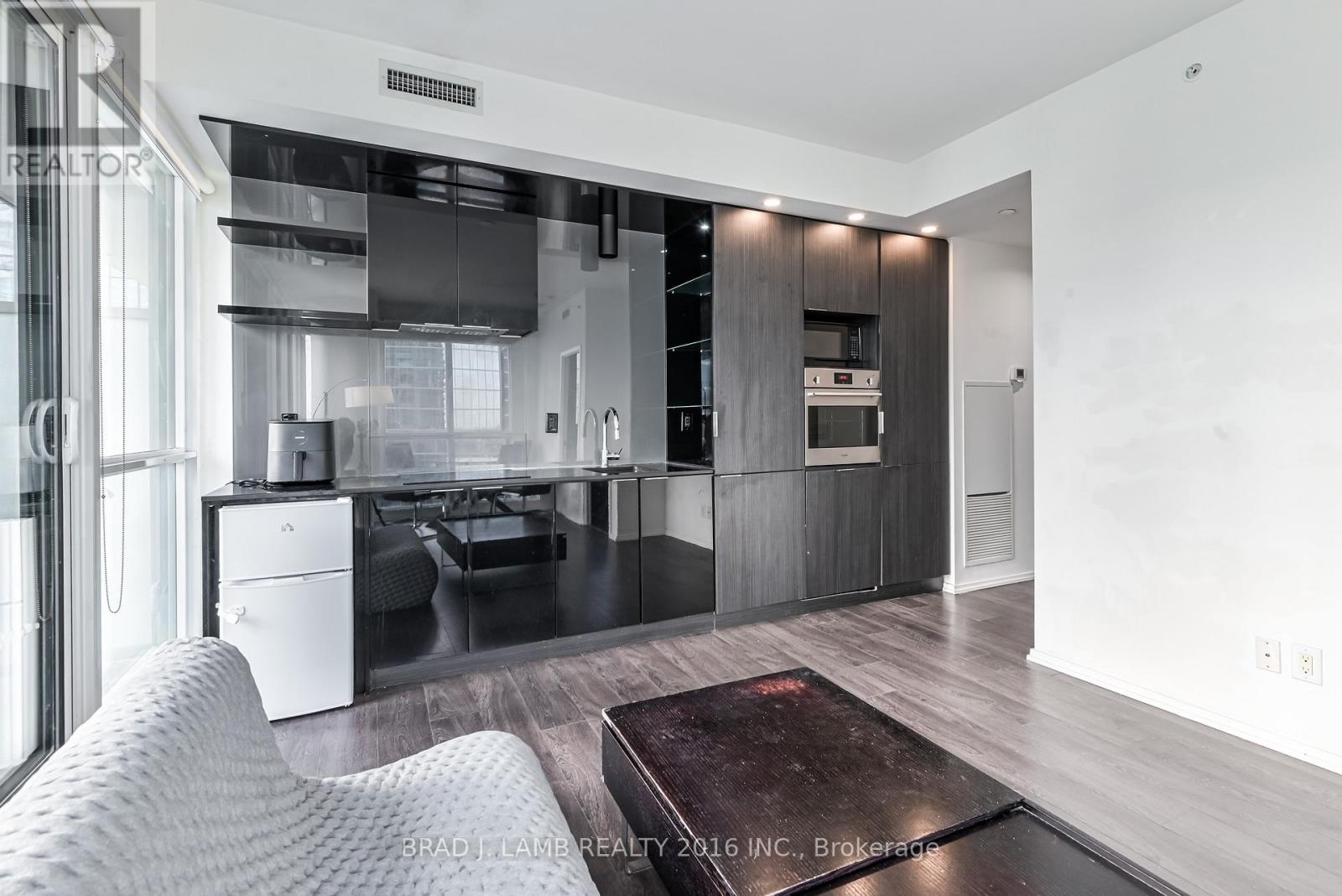 3706 - 70 Temperance Street, Toronto, Ontario  M5H 0B1 - Photo 3 - C12528440