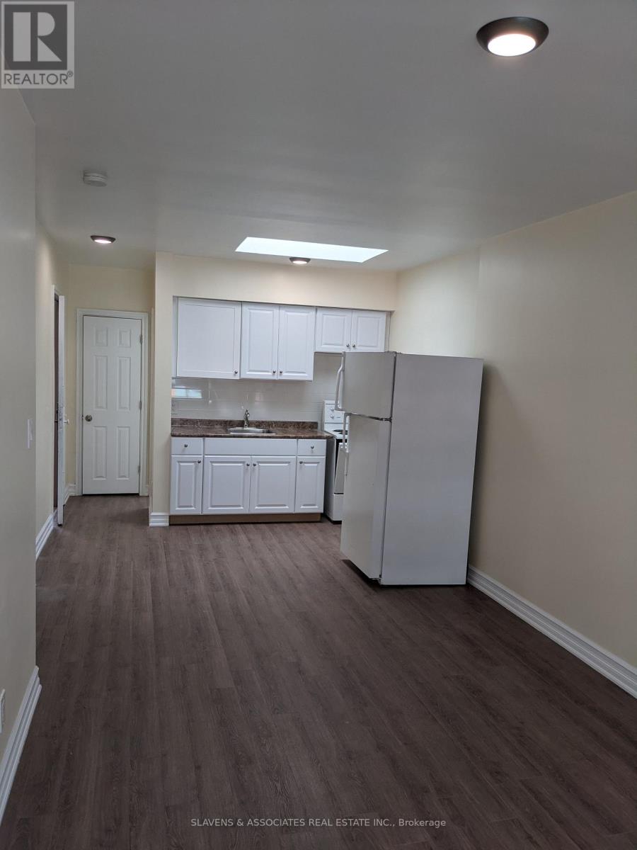 2 - 1731 Bayview Avenue, Toronto, Ontario  M4G 3C1 - Photo 3 - C12528462