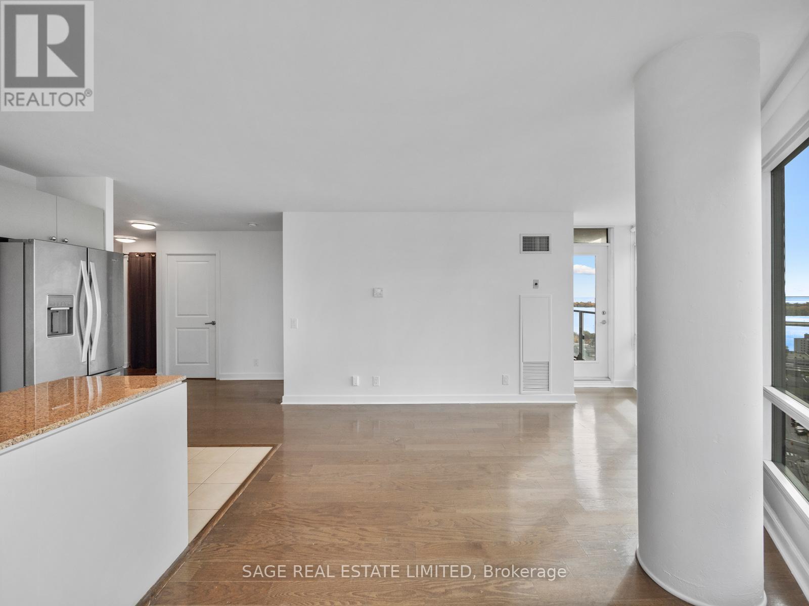 2903 - 373 Front St West Street, Toronto, Ontario  M5V 3R7 - Photo 13 - C12528490