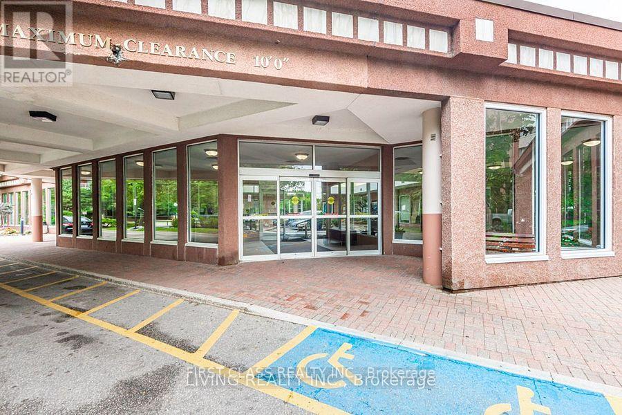 701 - 7 Concorde Place, Toronto, Ontario  M3C 3N4 - Photo 2 - C12528508