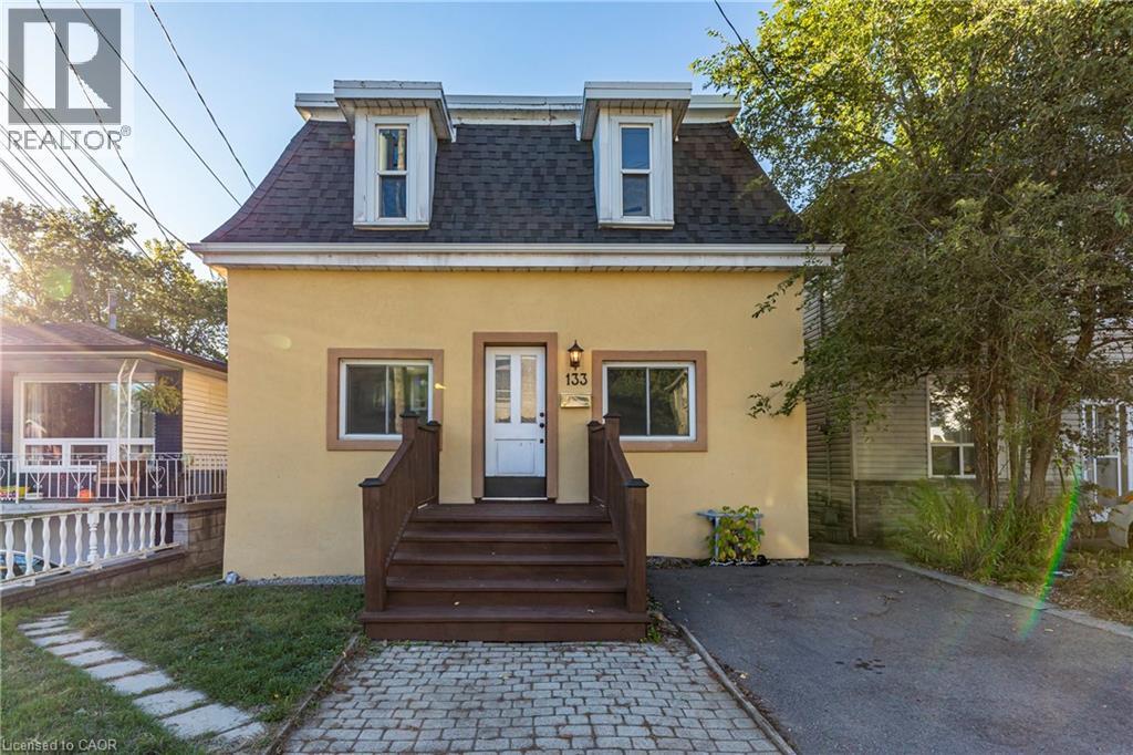 133 BREADALBANE Street, Hamilton, Ontario