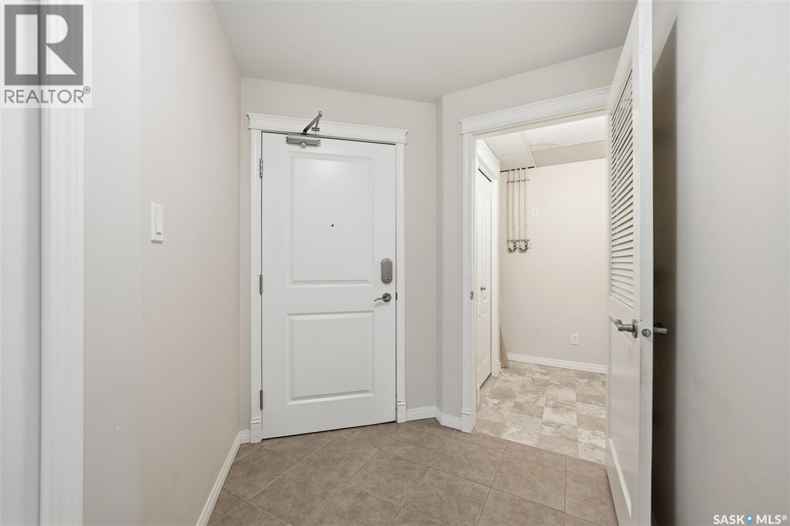 202 110 Armistice Way, Saskatoon, Saskatchewan  S7J 5L8 - Photo 5 - SK023696