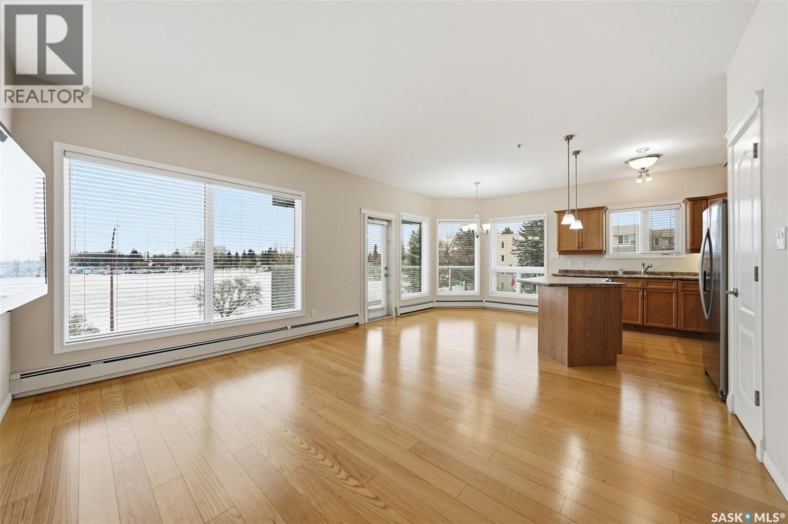 202 110 Armistice Way, Saskatoon, Saskatchewan  S7J 5L8 - Photo 8 - SK023696