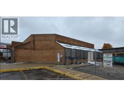 160 KEIL DRIVE South, Chatham, Ontario