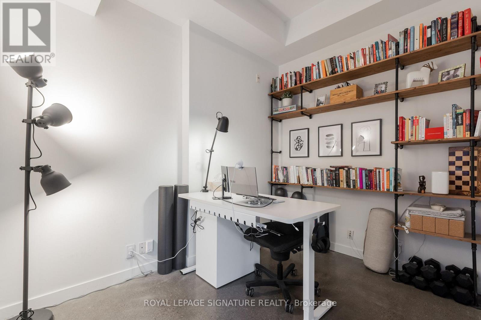 512 - 625 Queen Street E, Toronto, Ontario  M4M 1G7 - Photo 4 - E12528298