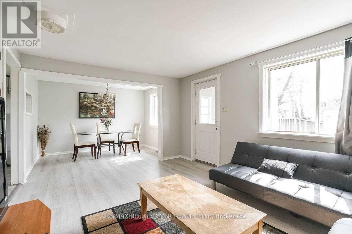 1725 Spruce Hill Road, Pickering, Ontario  L1V 1S3 - Photo 4 - E12528446