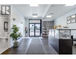 524 SIMCOE STREET S, Oshawa, Ontario