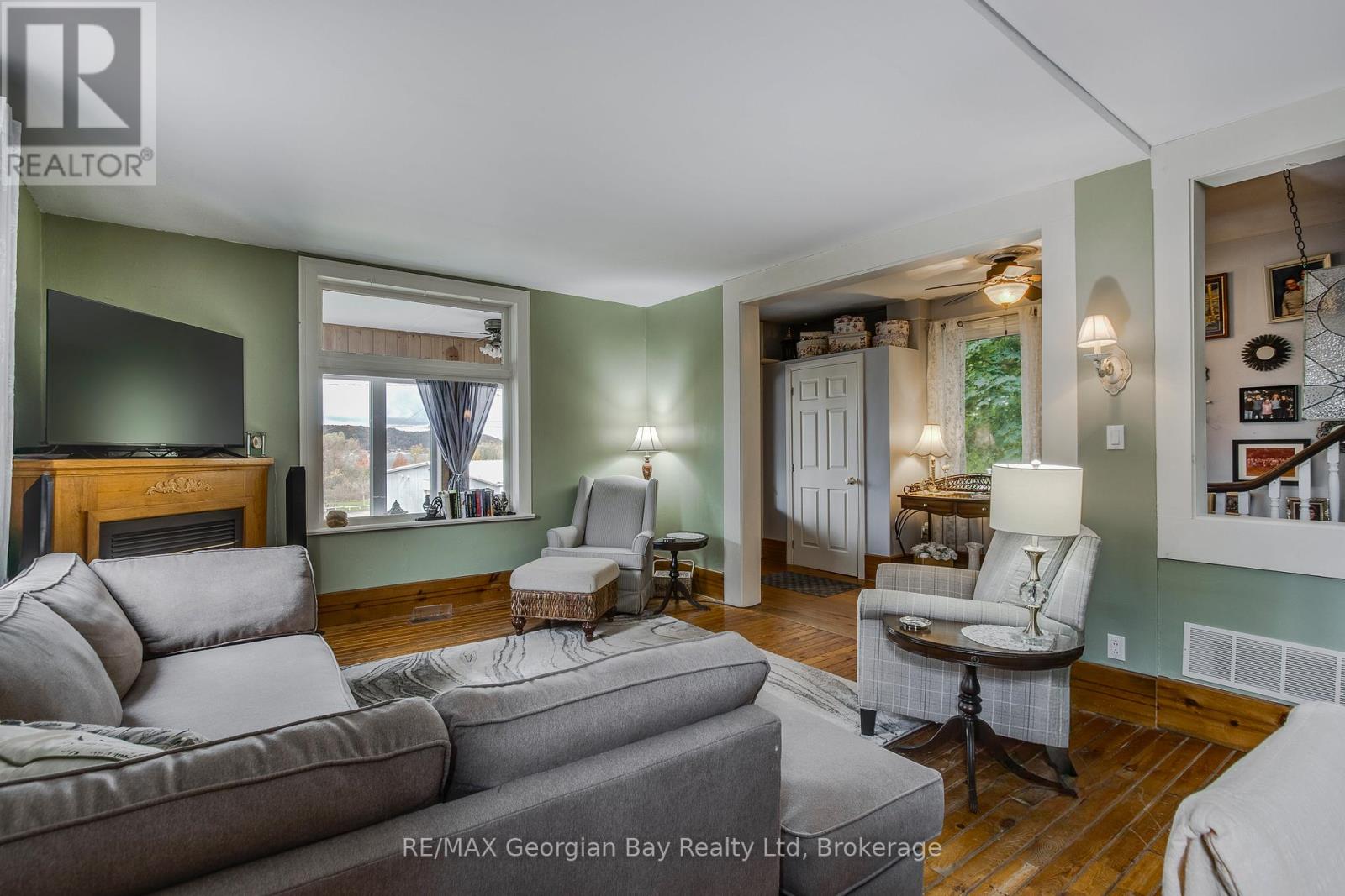 42 Water Street, Penetanguishene, Ontario L9M 1M9 - Photo 16 - S12485958