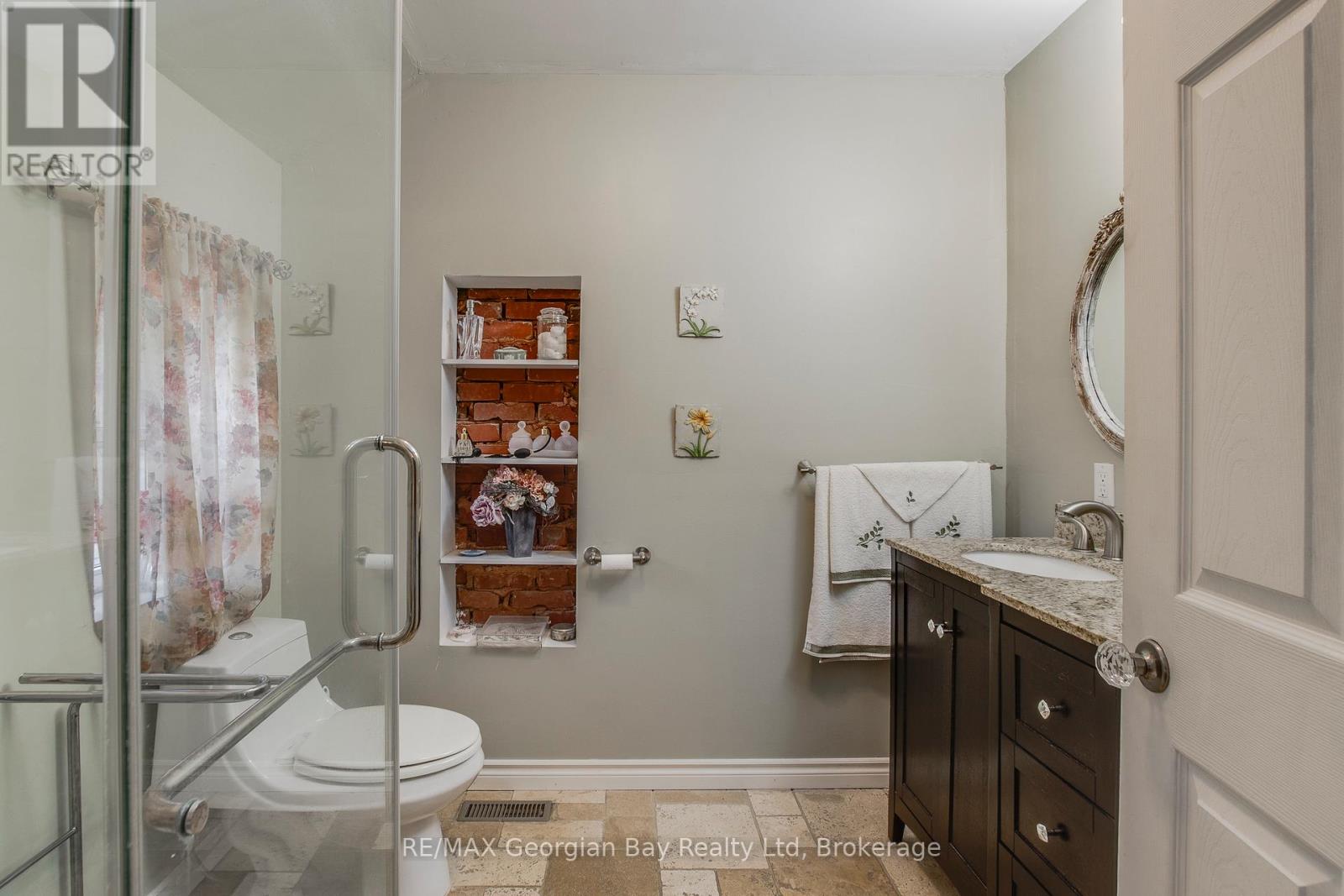 42 Water Street, Penetanguishene, Ontario L9M 1M9 - Photo 25 - S12485958