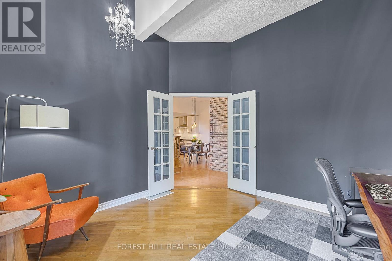 8 Frid Boulevard, Springwater, Ontario  L9X 0P5 - Photo 15 - S12408136