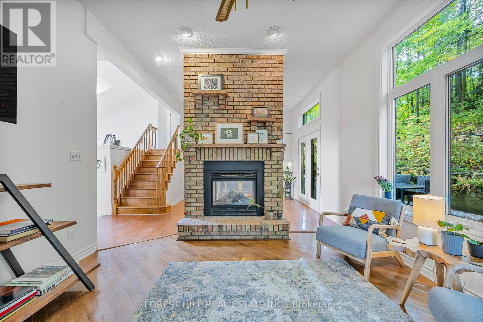 8 Frid Boulevard, Springwater, Ontario  L9X 0P5 - Photo 10 - S12408136